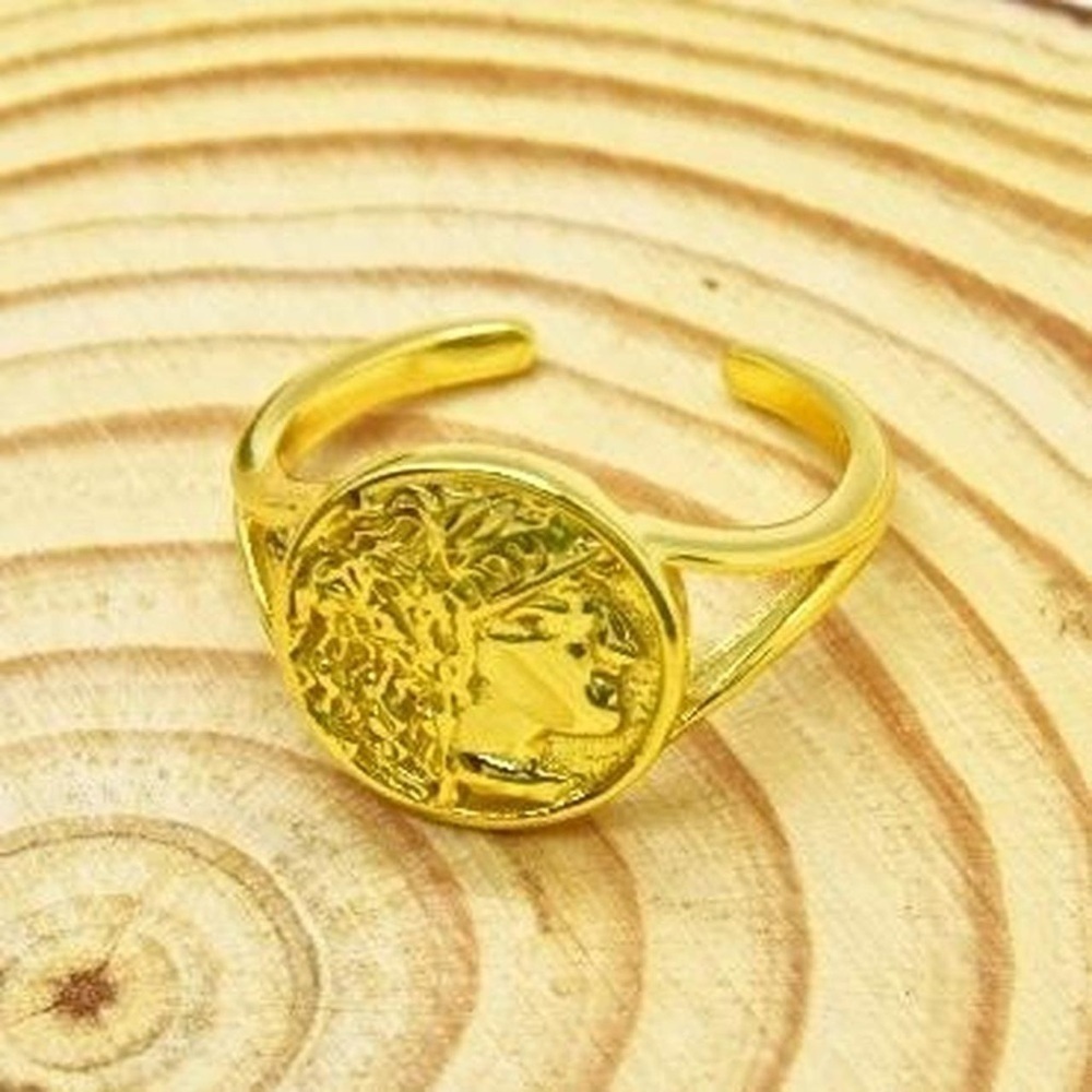 Gold Coin Ring - Picture 3 of 4